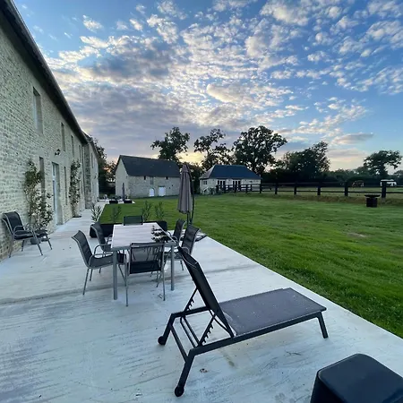 Le Logis Courtelay By Melrose Casa de Férias